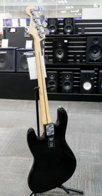 Fender - Player Jazz Bass Pau Ferro - Black 2